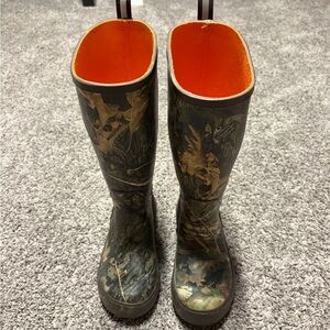 Muck Boots mossy oak size 5